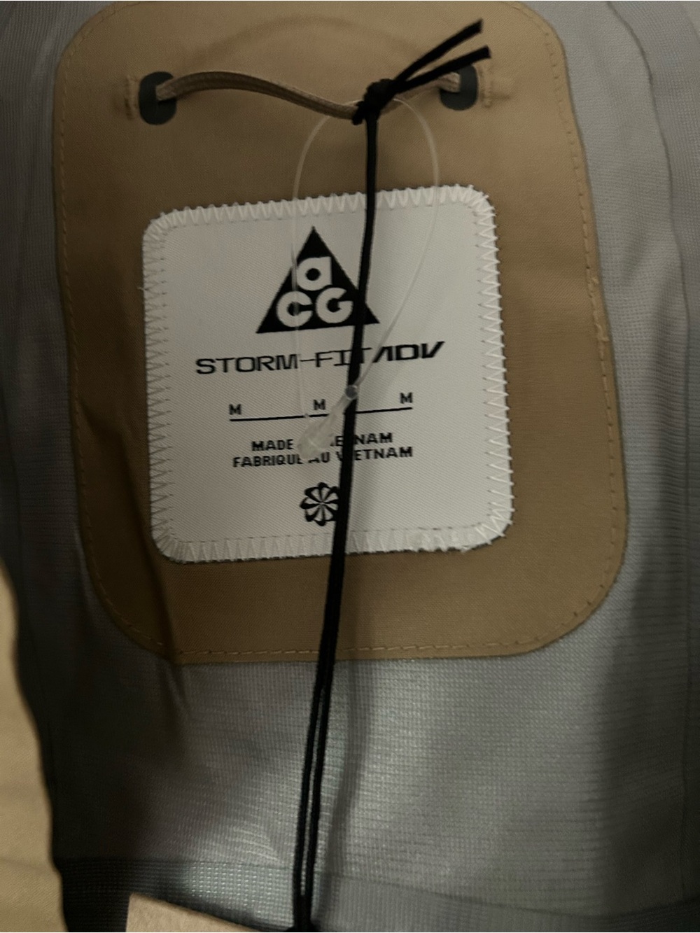 Nike ACG Tan and Black GORE-TEX Performance Jacket - Picture 6 of 6